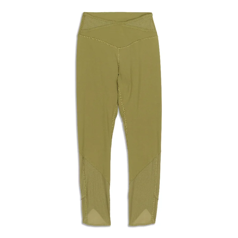 Urban Chic And Crisscross High-Rise Crop - Resale