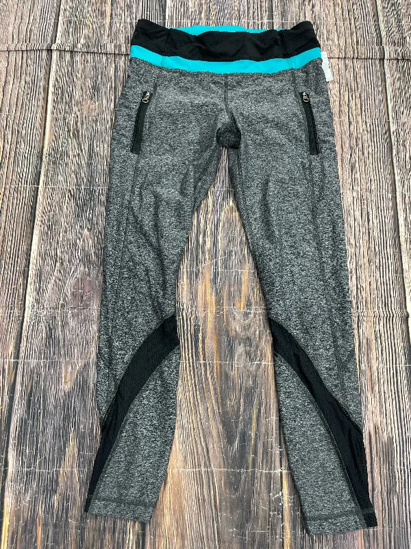 Comfy Layers Athletic Leggings By Lululemon  Size: 6