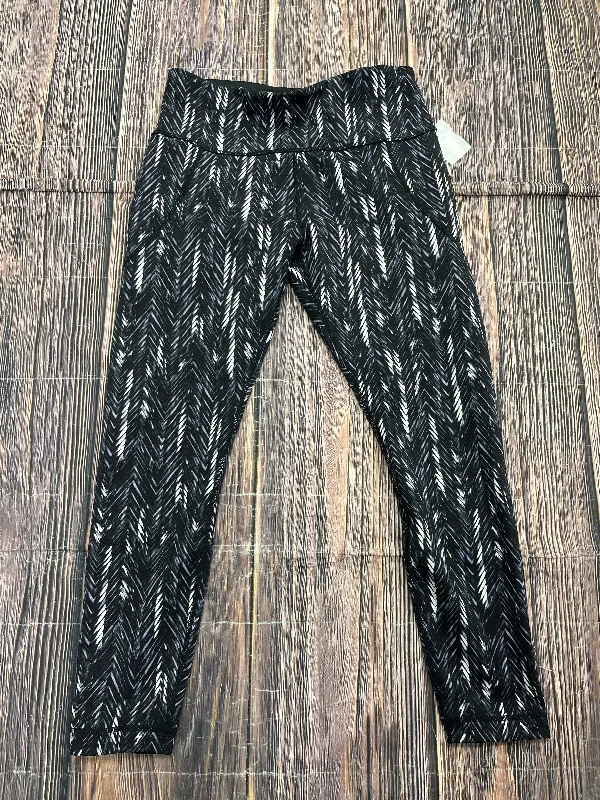 Fashionable Prints Athletic Leggings By Title Nine  Size: M