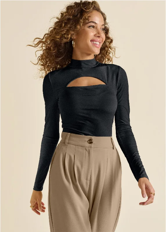 Trendy Layers Shape Embrace Keyhole Top - Black